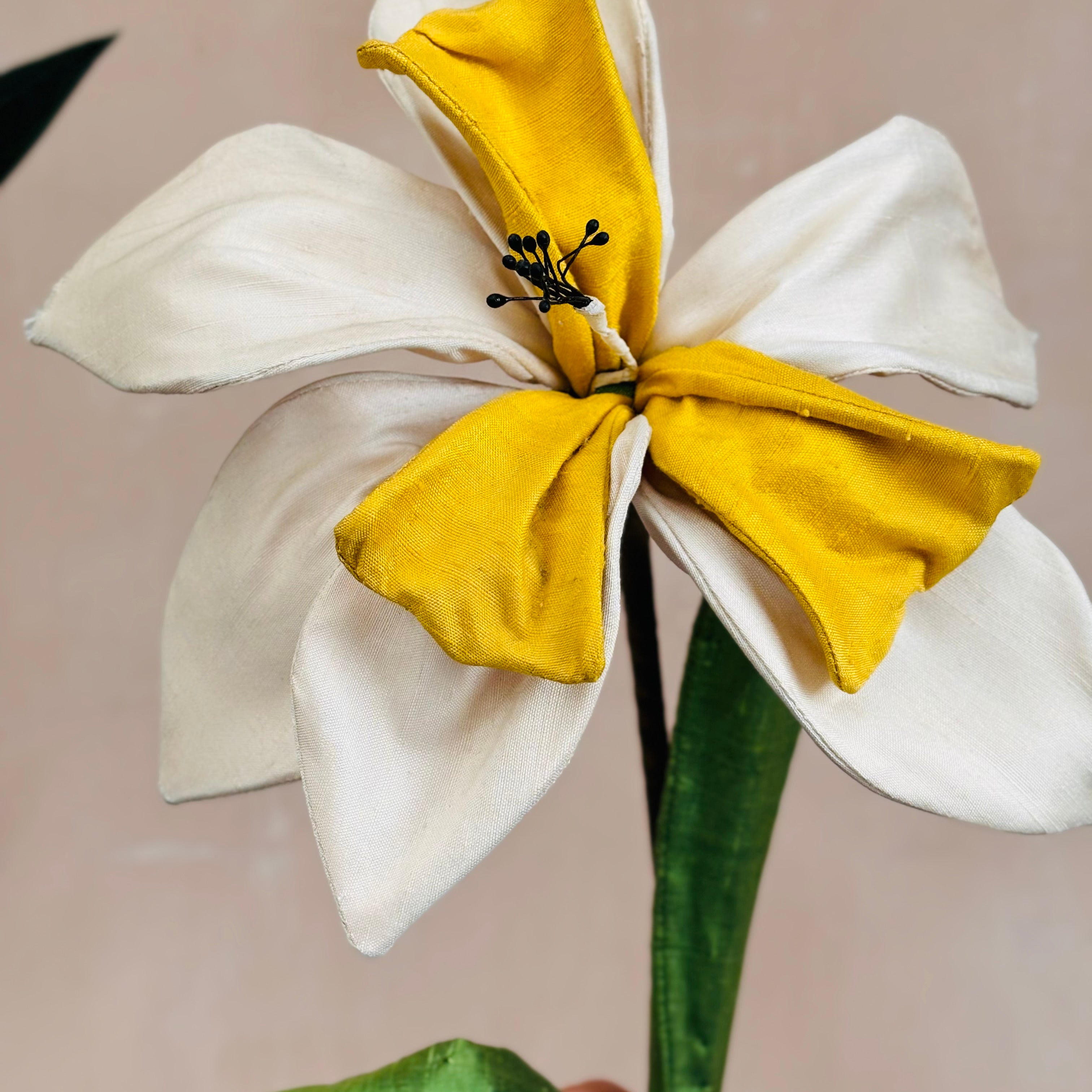 1920s large silk flowers